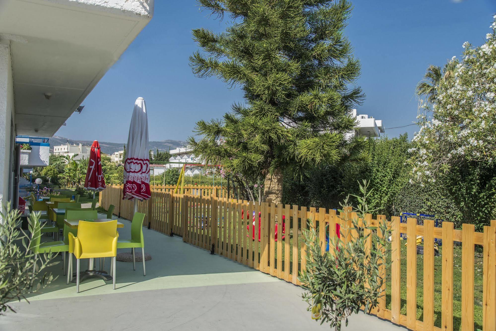 Yiannis Yard Studios & Apartments Kos By Eksteriør billede